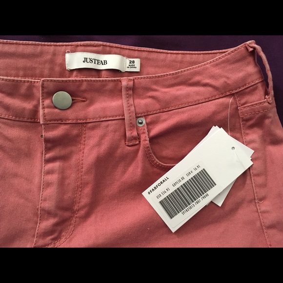 JUSTFAB Skinny Leg Jeans Rose/Coral Size 28 New - Picture 4 of 9